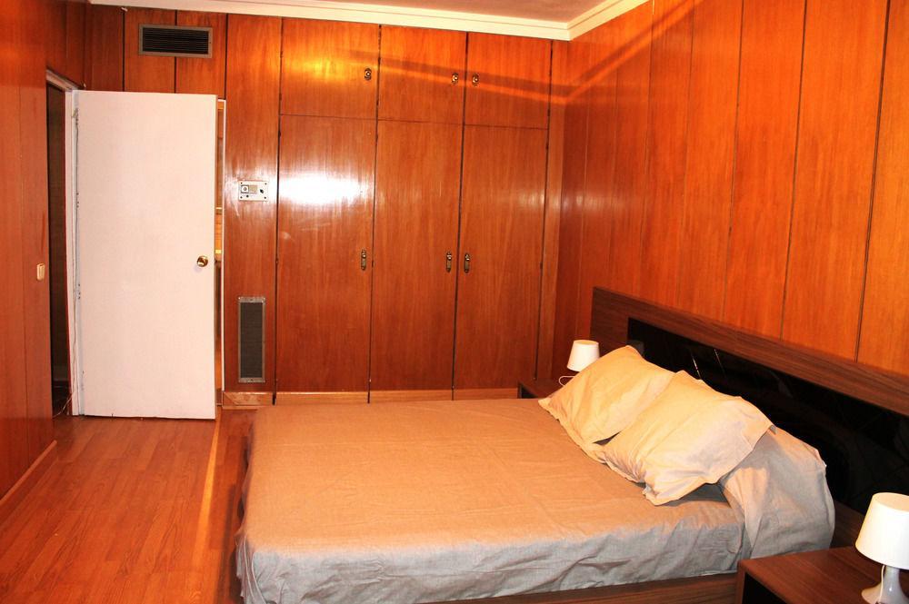 Apartamentos Rialto Madrid Esterno foto