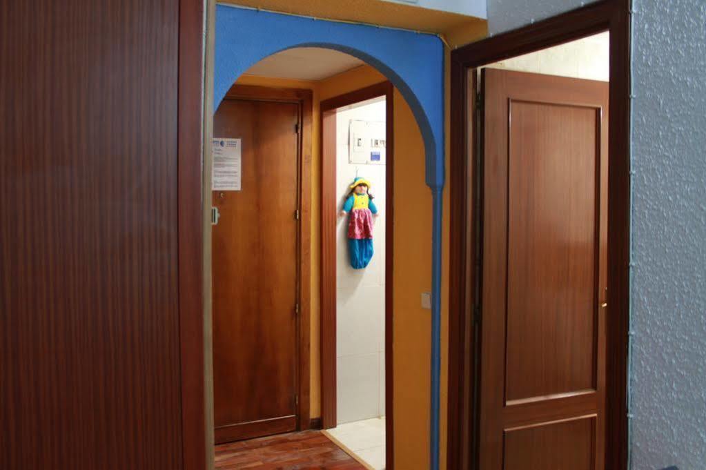 Apartamentos Rialto Madrid Esterno foto