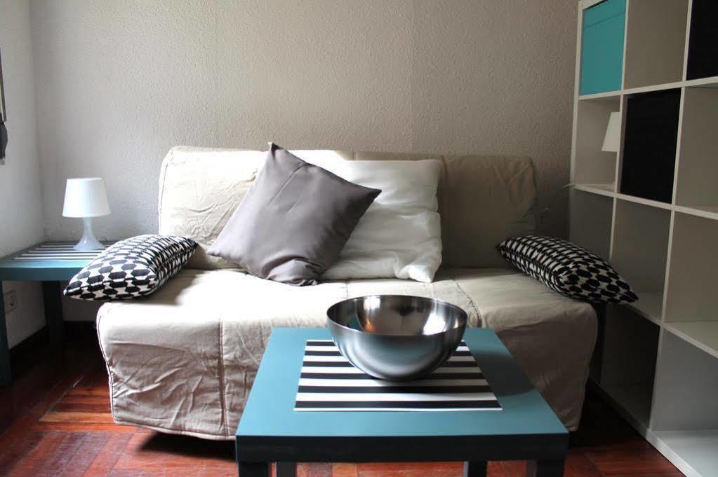 Apartamentos Rialto Madrid Esterno foto