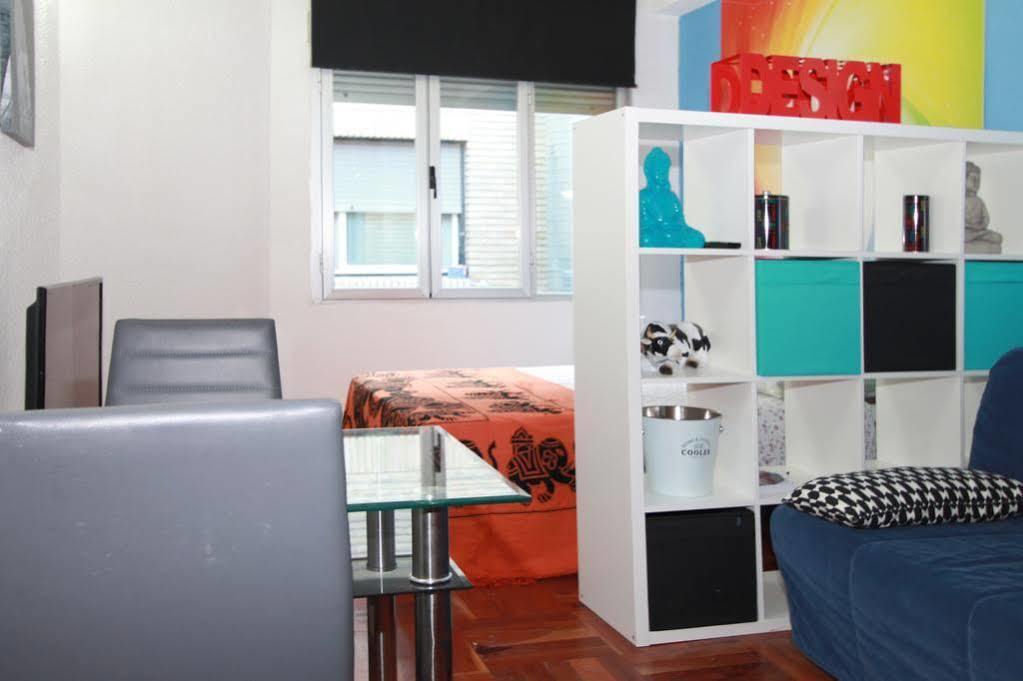 Apartamentos Rialto Madrid Esterno foto
