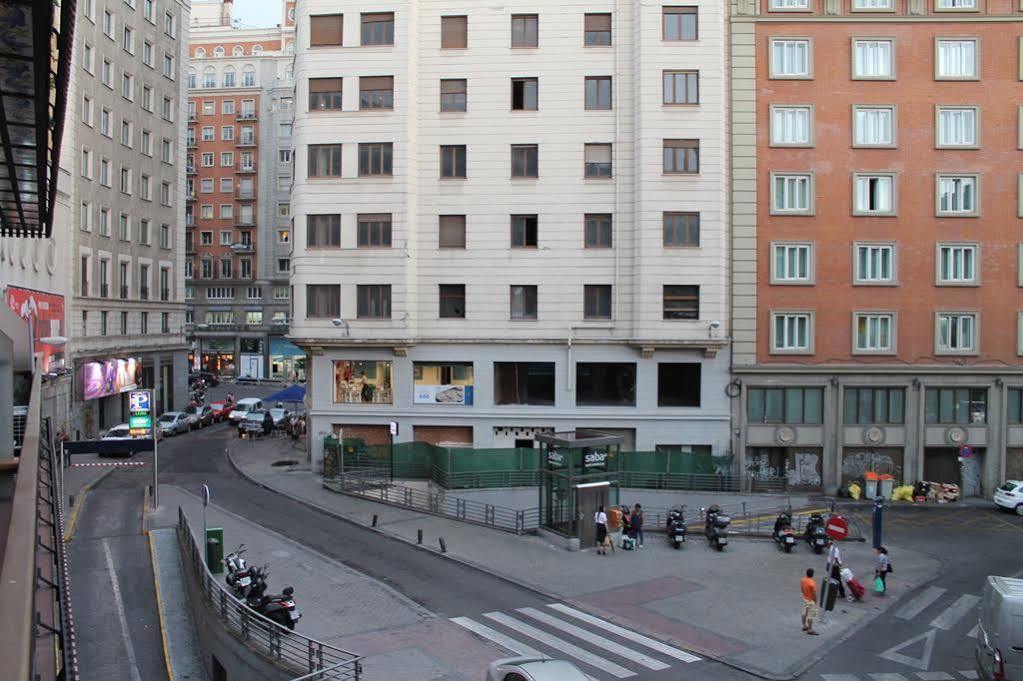 Apartamentos Rialto Madrid Esterno foto