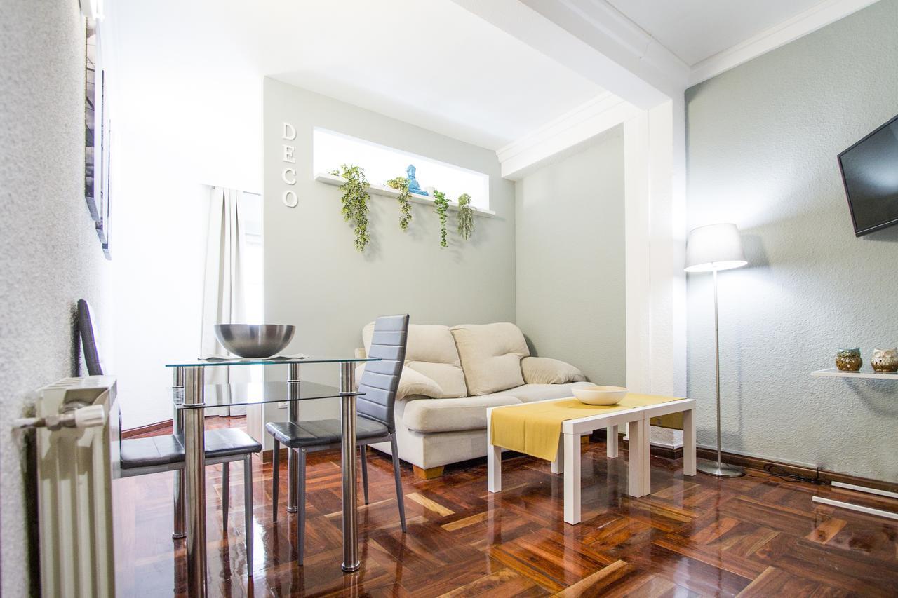 Apartamentos Rialto Madrid Esterno foto