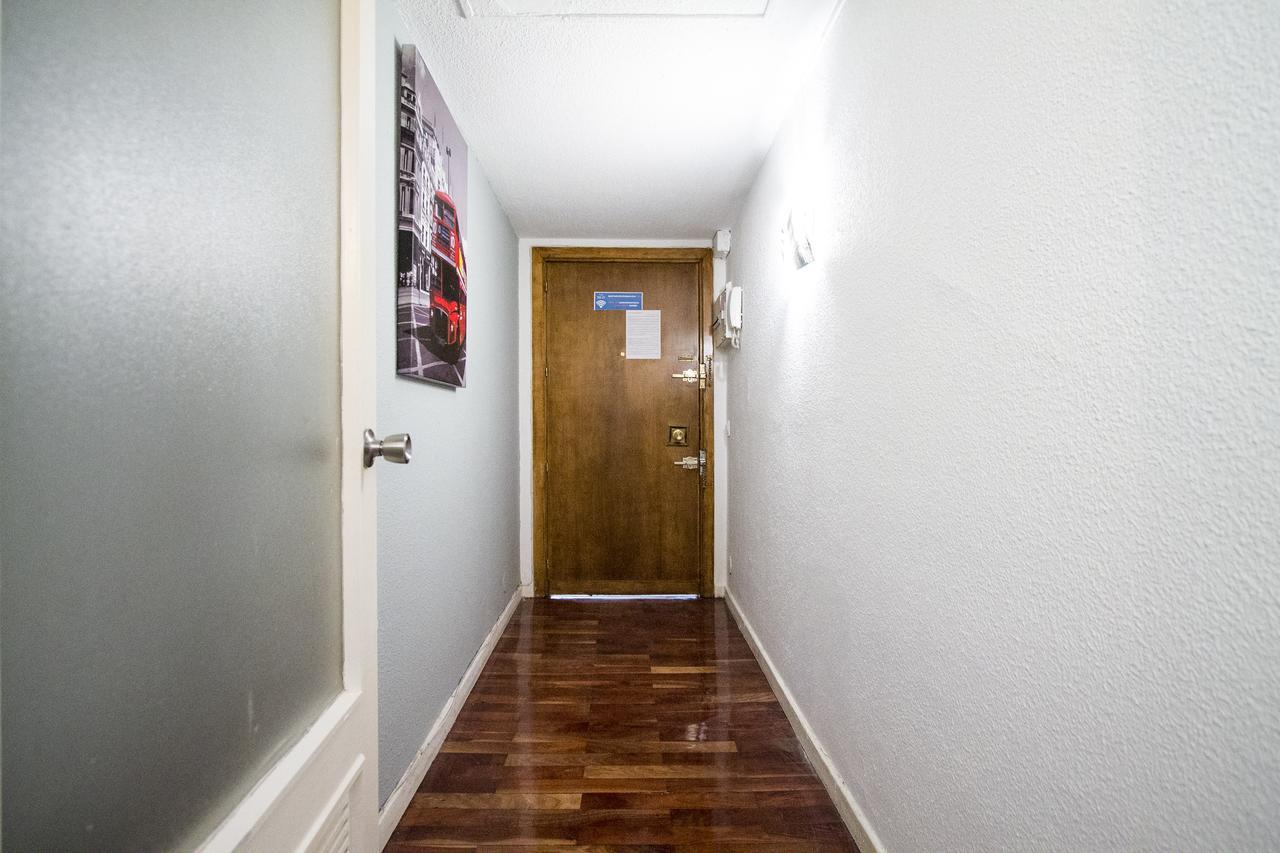 Apartamentos Rialto Madrid Esterno foto