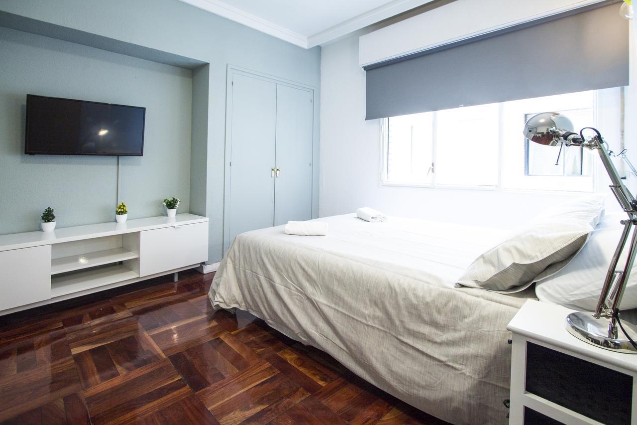 Apartamentos Rialto Madrid Esterno foto